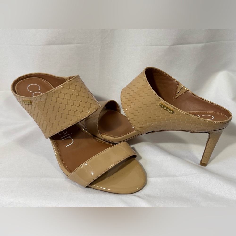 Calvin Klein Cecily Patent Python Beige Textured Heels size 9 Neutral